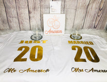 Load image into Gallery viewer, Bride & Groom Gift set