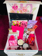 Load image into Gallery viewer, Personalized Gift Basket